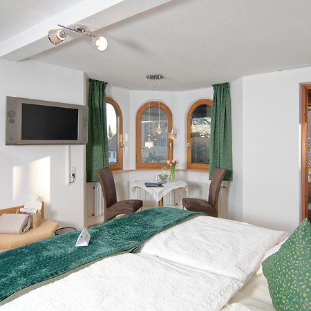 Kraeuterhex' Reutin Hotel Alpirsbach Room photo