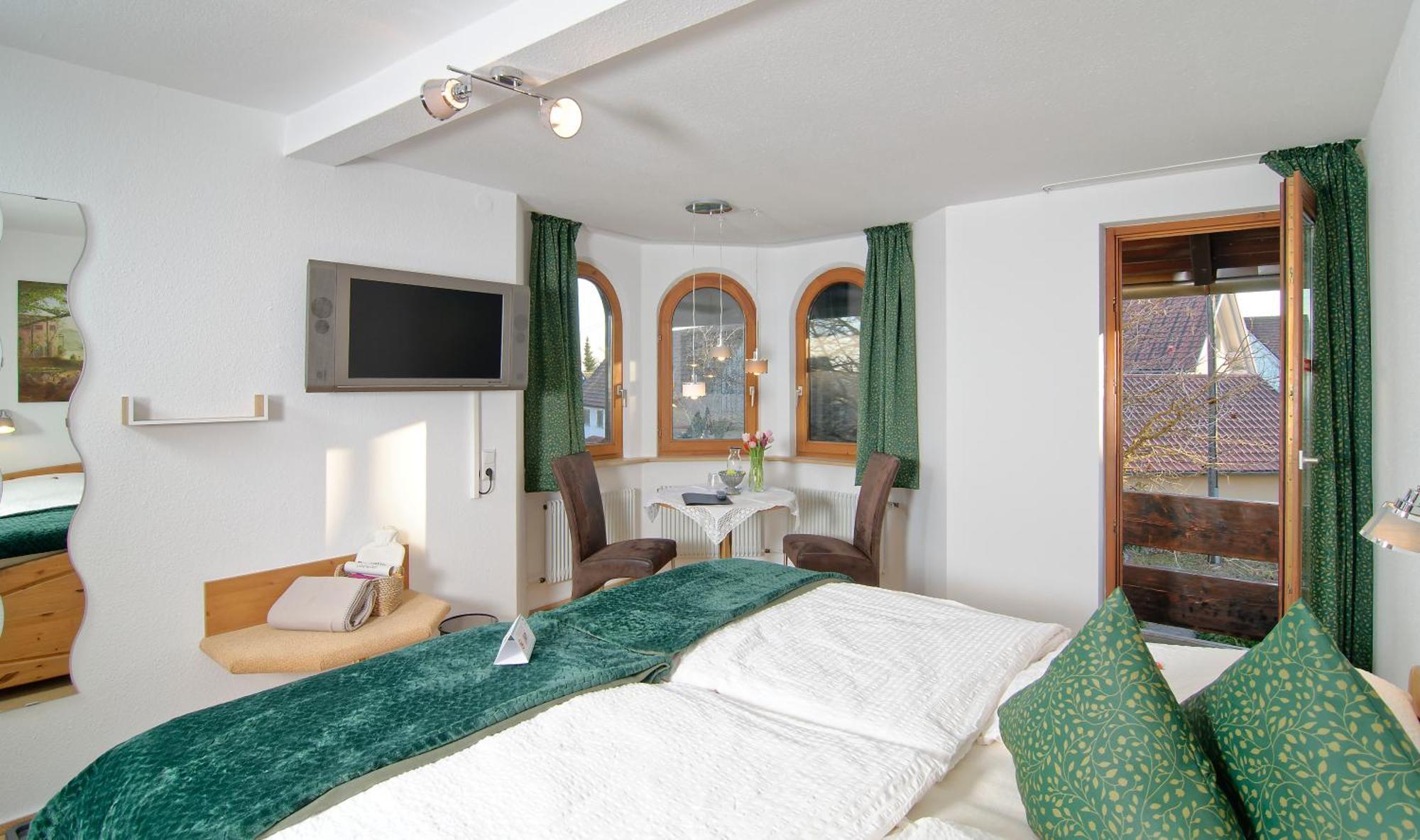 Kraeuterhex' Reutin Hotel Alpirsbach Room photo